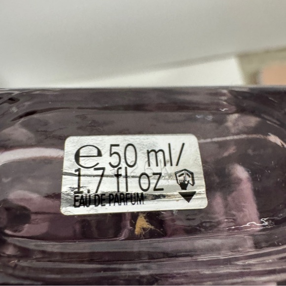 Victoria Secret Tease Rebel Eau De Parfum 1.7 OZ - Picture 3 of 3